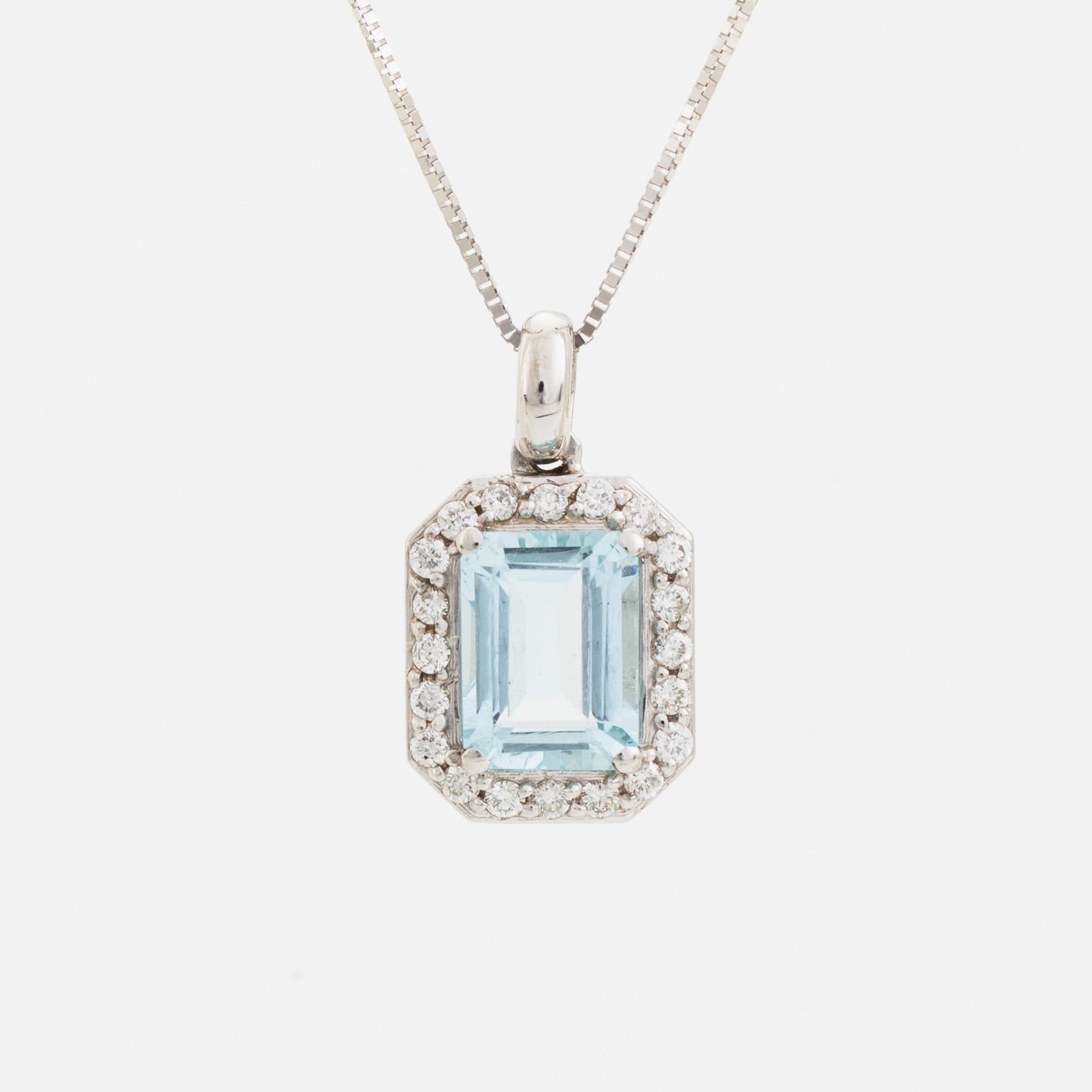 Collier med akvamarin och diamanter.