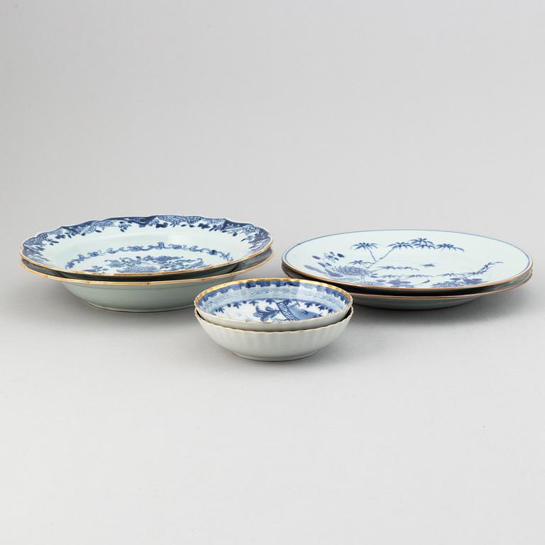 Six blue and white export porcelain dishes, Qing dynasty, Qianlong (1736-95).