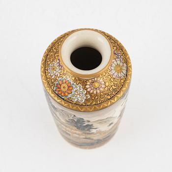 A satsuma-ware vase, Japan, 20th century.