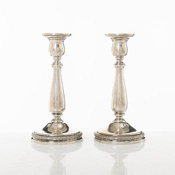 A pair of silver candelsticks, 'Prelude', International Sterling, USA, 1947.