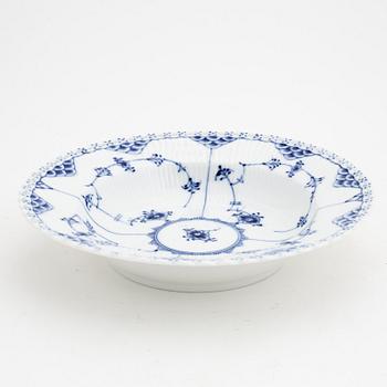 A 107-piece 'Musselmalet' service from Royal Copenhagen, Denmark.