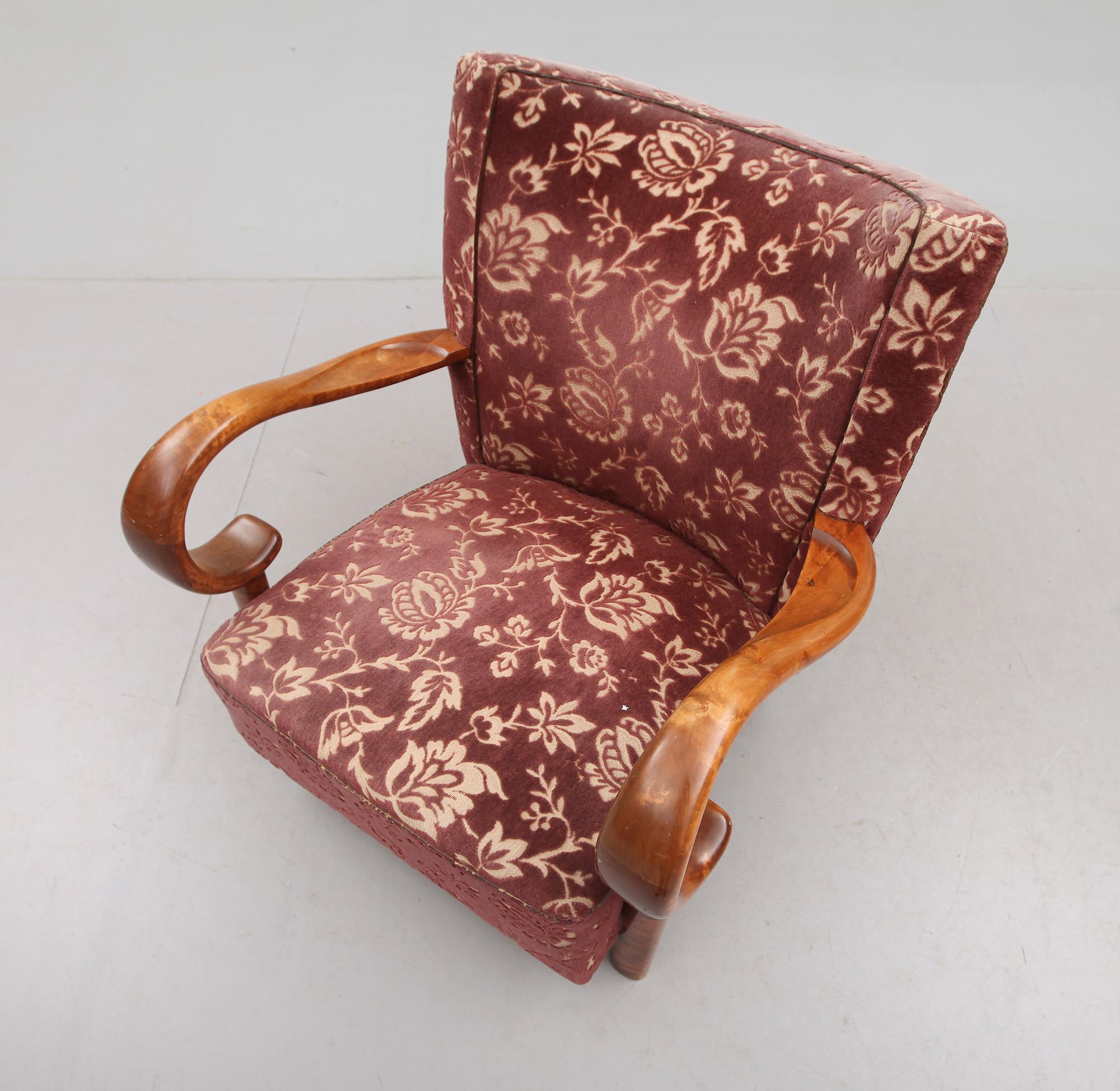 KARMSTOL, 1900-talets första hälft.