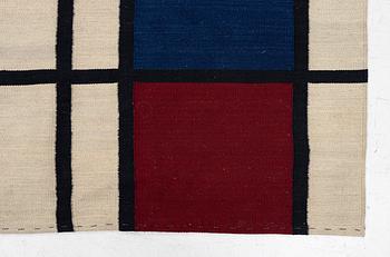 Matta, slätvävd, ca 282 x 206 cm.