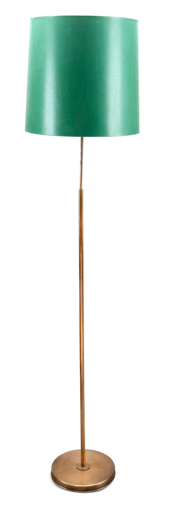 A METAL FLOOR LAMP,