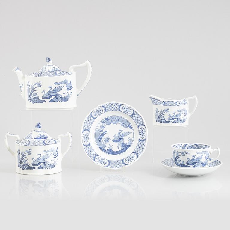 A 27-piece "Old Chelsea" tea set, Furnivals Ltd, England, first half of the 20th century.