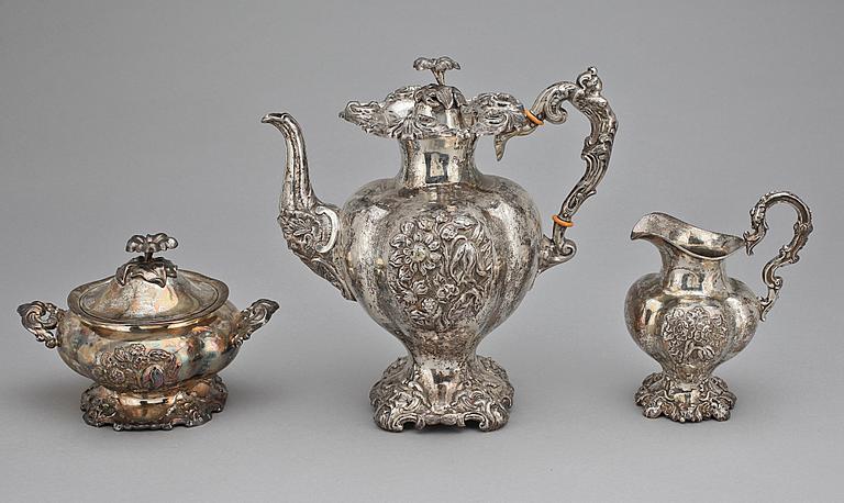 KAFFESERVIS, 3 delar, silver, sterling, rokokostil, bland annat Pehr Fredrik Palmgren, 1863, Stockholm. Vikt 1744g.