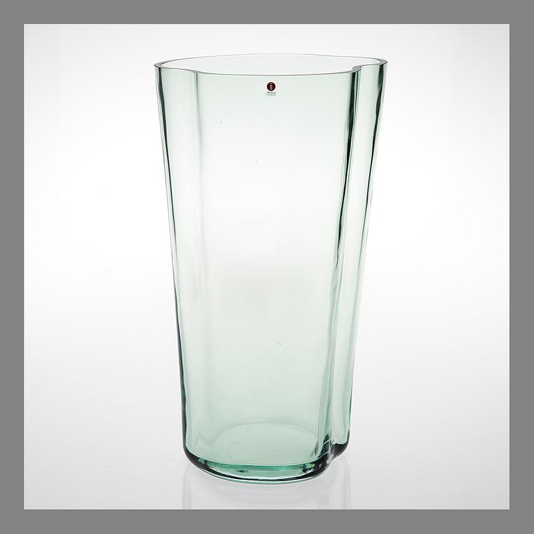 ALVAR AALTO, VAS. Märkt Alvar Aalto 100, Iittala 1998.