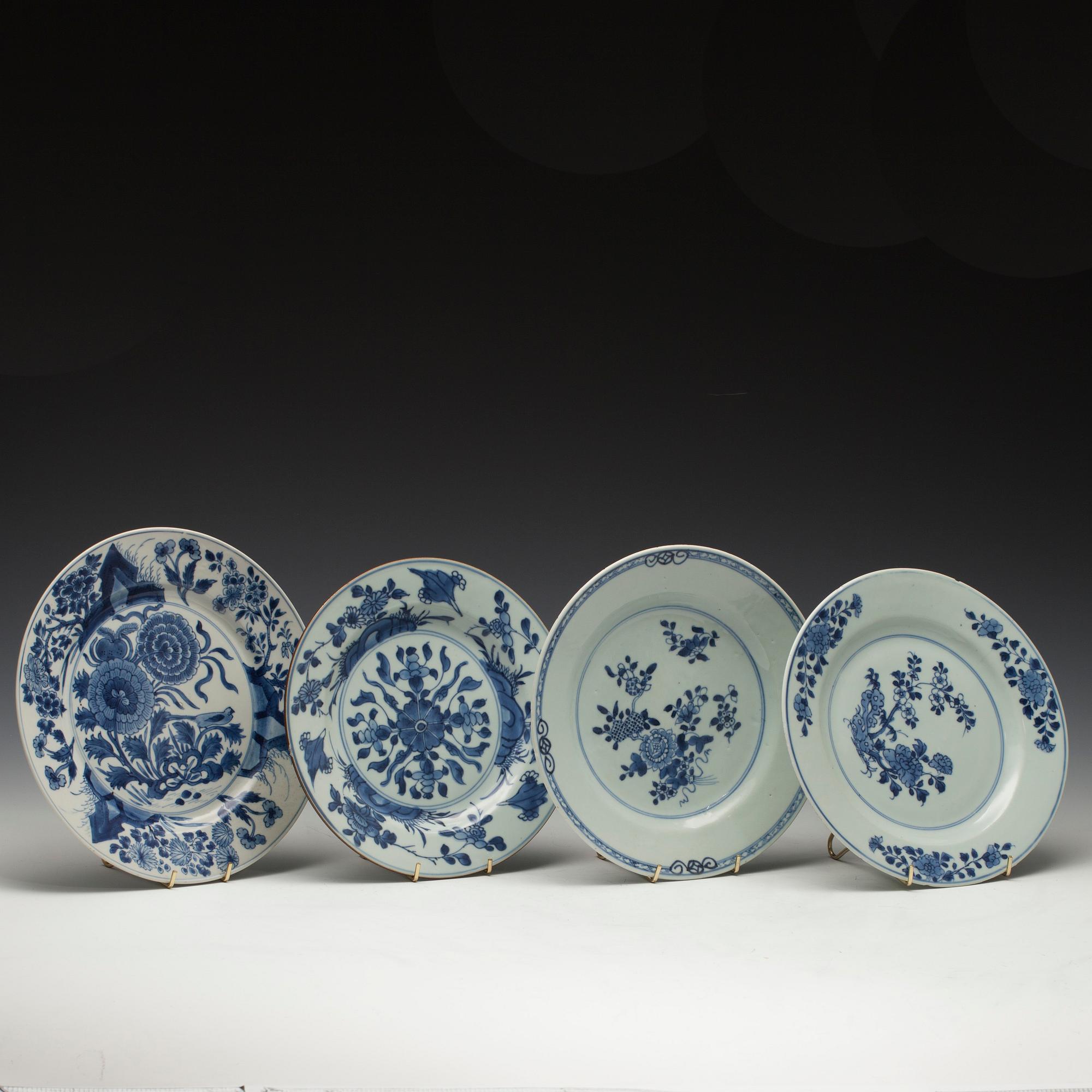 TALLRIKAR 4 st, porslin, Kina, Qianlong (1736-1795).