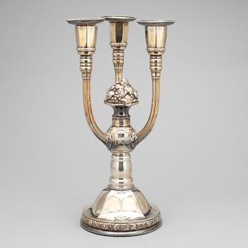 KANDELABER, silver 835/1000, Köpenhamn, Danmark, 1928. Fylld fot.