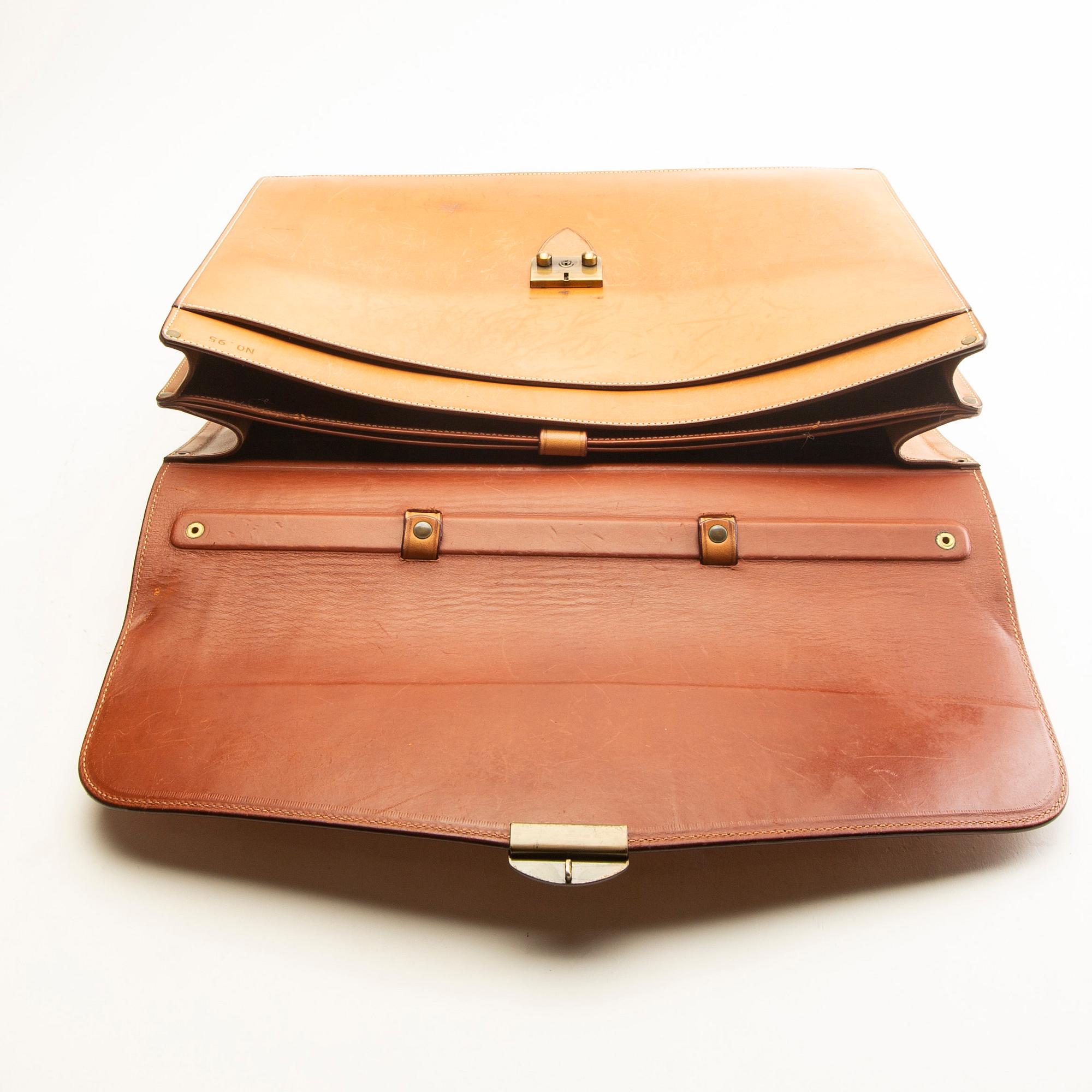 Portfolio, Böle Tannery, "Business", numbered NO. 95 (of 360).