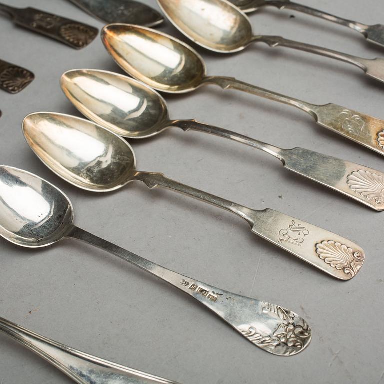 KAFFESKEDAR, SMÖRGÅSKNIVAR M.M., silver, 1800/1900-tal. Total vikt inkl stålblad och såsslev ca 1100 g.