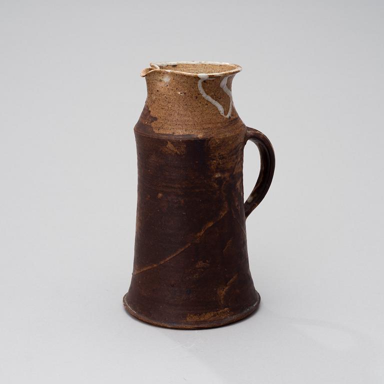 KYLLIKKI SALMENHAARA, A CERAMIC PITCHER. Signed KS, Arabia. 1950s.