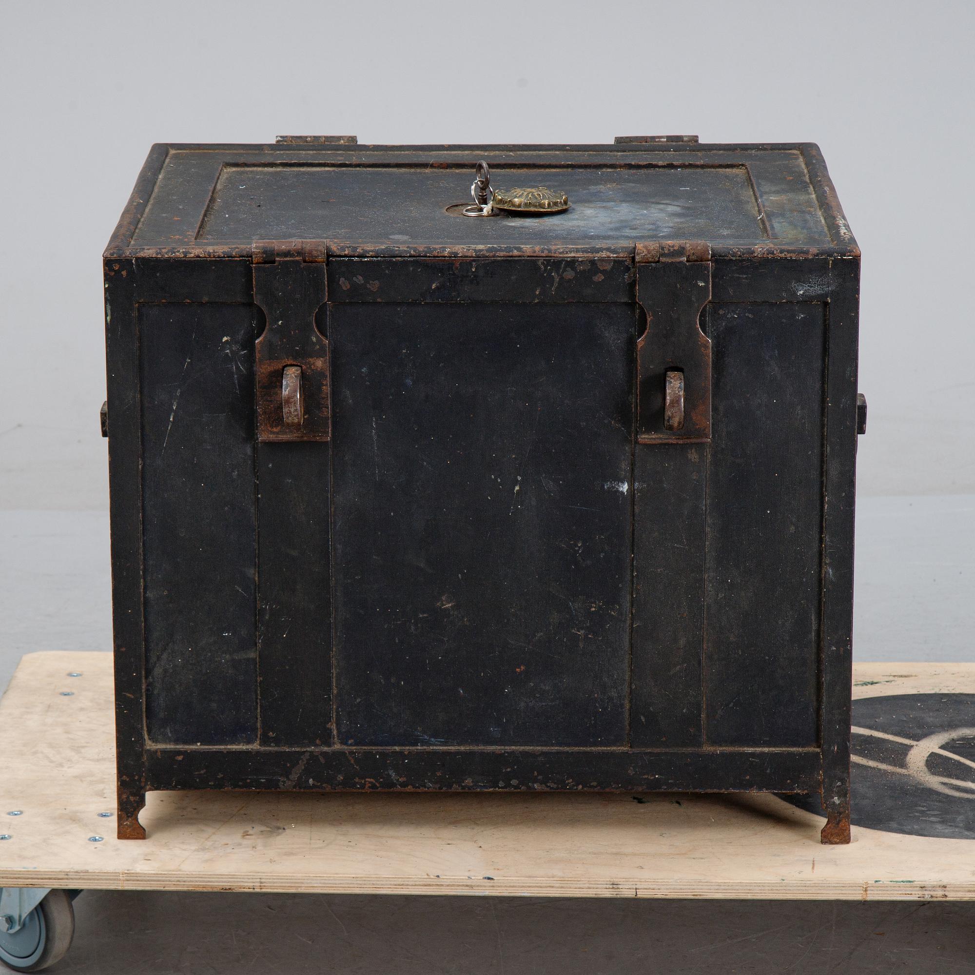 A cast iron chest/safe, late 19th Century.