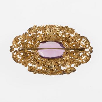 BROSCH, förgylld metall, glasstenar. Ryssland sekelskiftet 18/1900.