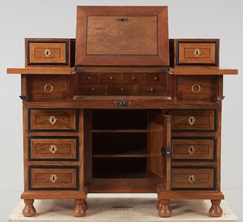 SKRIVBORD, 1700-tal.