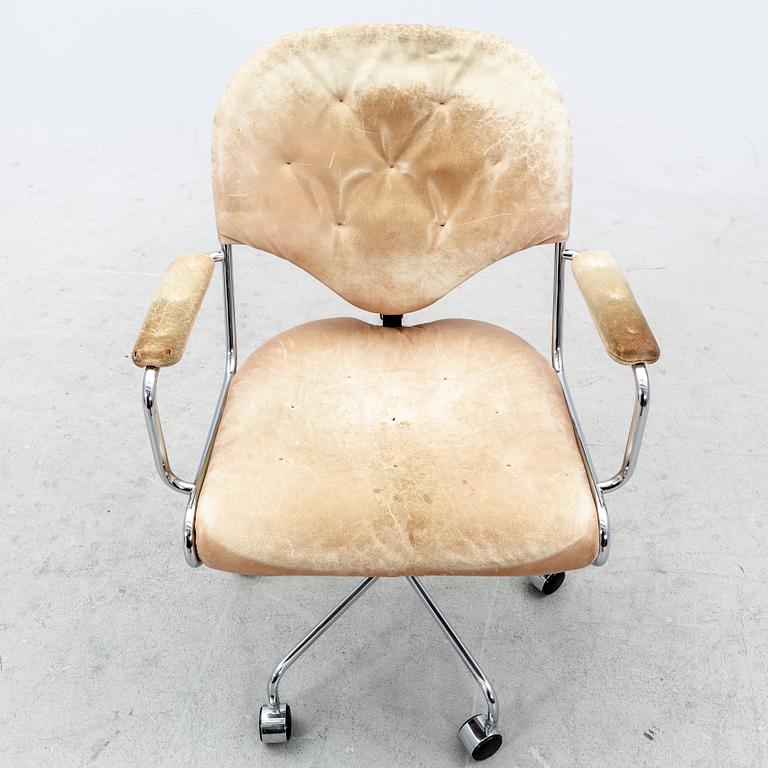Sam Larsson, a "Sam" leather desk chair for DUX later part of the 20th century.