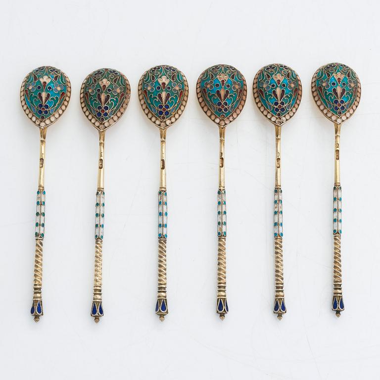 A set of six cloisonné enamel silver gilt teaspoons, maker's mark of Ivan Saltykov, Moscow 182-89. In original box.