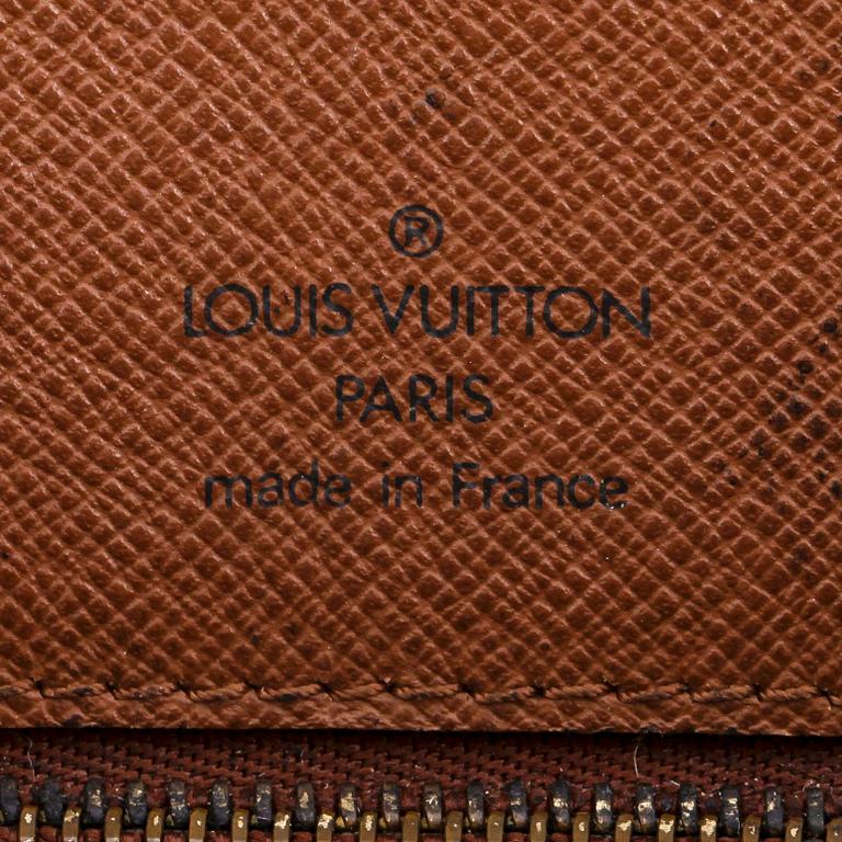 VÄSKA, Louis Vuitton, "Babylone".