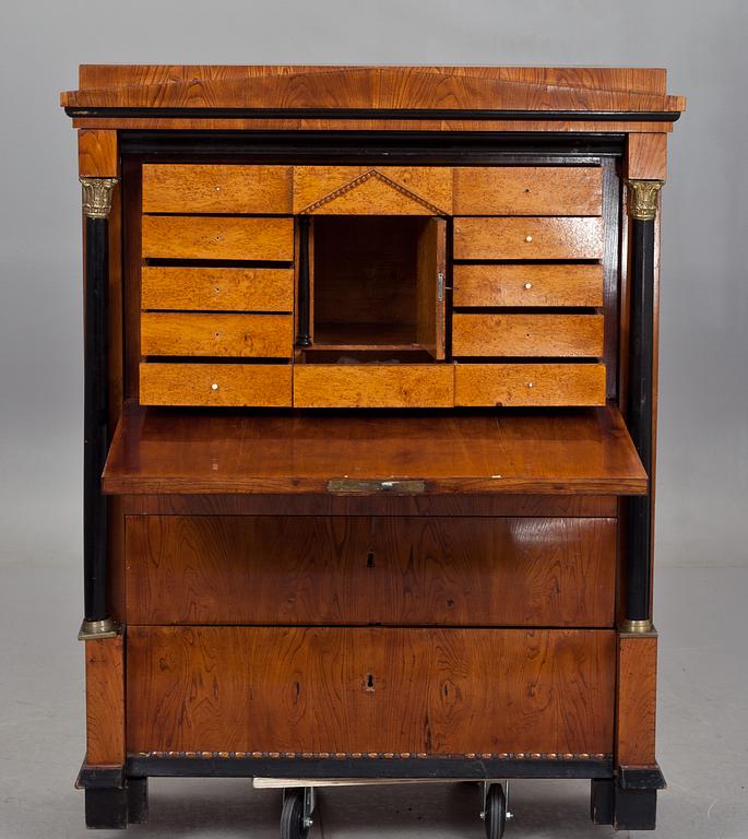 CHIFFONJÉ, empire, 1800-talets första hälft.