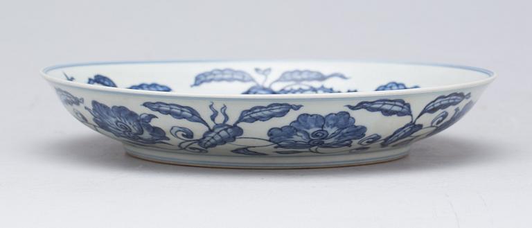 SKÅLFAT, porslin,  Mingstil, Kina.