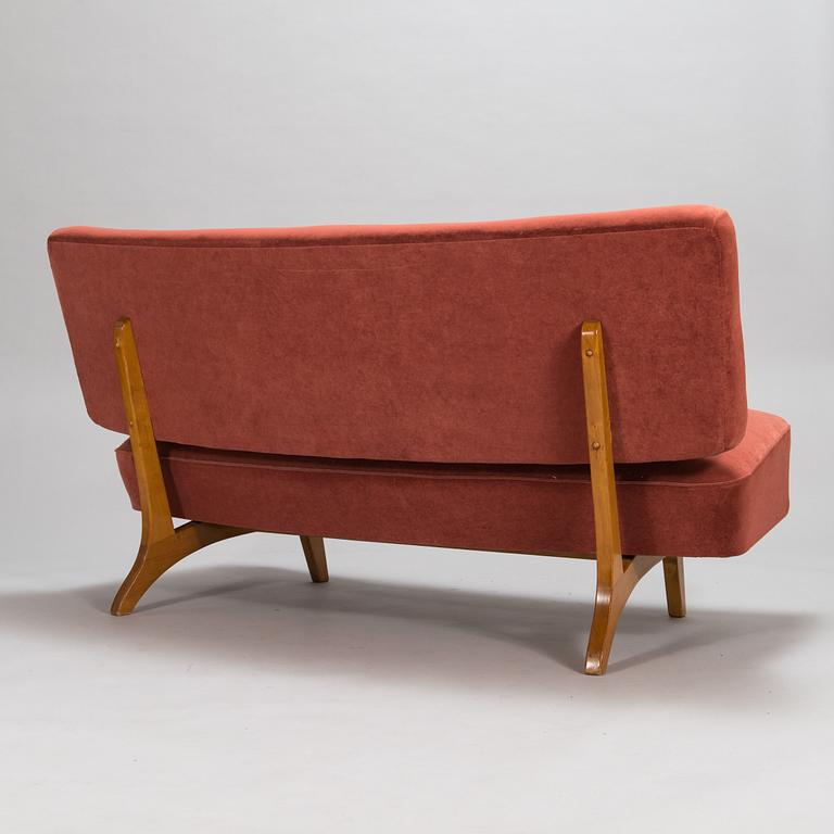 Oiva Parviainen, A 1950s sofa, 'Susanna' for Lahden Lepokalusto, Finland.