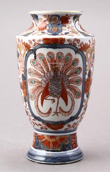 VAS, porslin, Japan, imari, 1800/1900-tal.