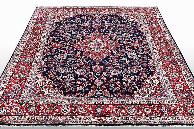 Matto, Sarouk, ca 308 x 245 cm.