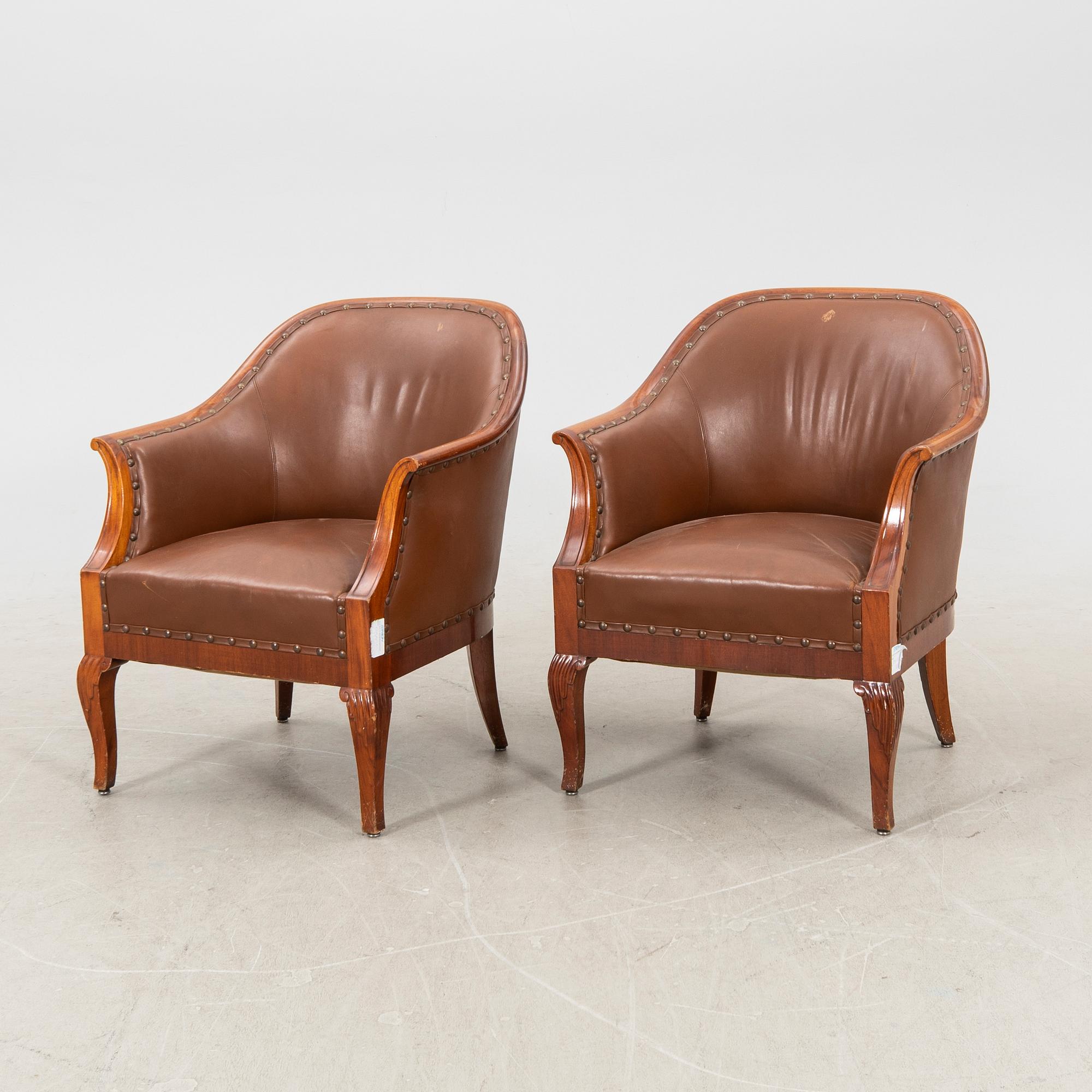Club armchairs 1 pair early 20th century.