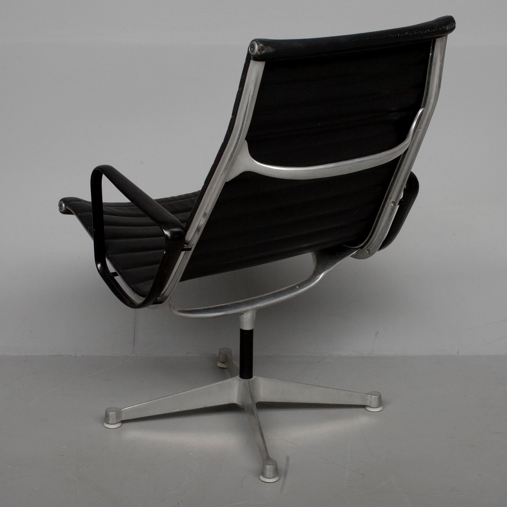 KARMSTOL, Eames, modell Herman Miller.