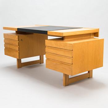 OLAVI HÄNNINEN, A 1960s 'Paletti' writing desk for HMN Huonekalu Mikko Nupponen, Lahti, Finland.