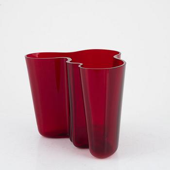 Alvar Aalto, vas, "Savoy", Iittala, Finland, 1990.