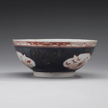 BÅLSKÅL, kompaniporslin. Qing dynastin, Qianlong (1736-95).