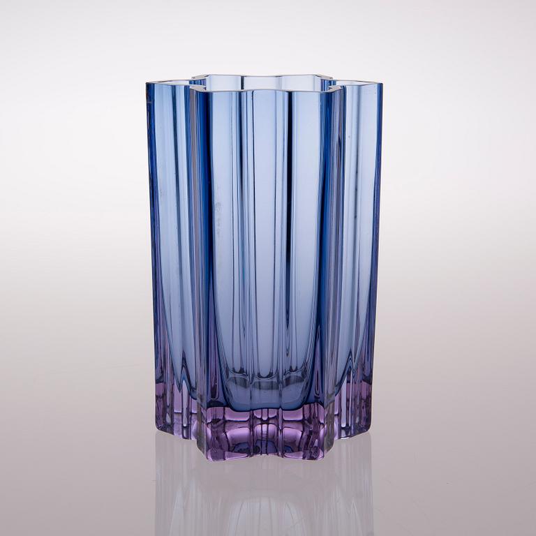 TAPIO WIRKKALA, MALJAKKO, lasia, Iittala. Tuotannossa 1966-1969.
