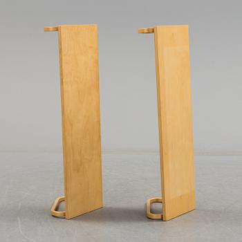 Two '112B' shelfs by Alvar Aalto, Artek.