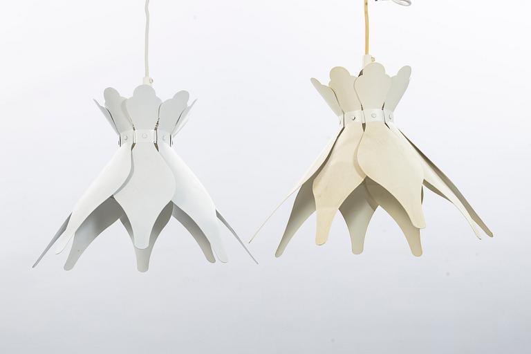 CARIN LARSSON, a pair of pendants, 20/21st century.