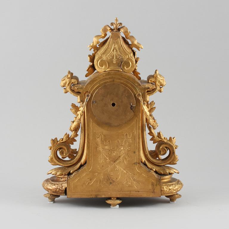 BORDSPENDYL, Louis XVI-stil, 1800-talets andra hälft.