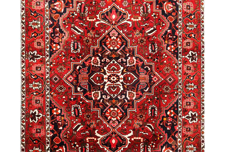 Matta, Bakhtiari, ca. 308 x 212 cm.