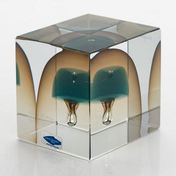 Oiva Toikka, vuosikuutio, signeerattu Oiva Toikka, Nuutajärvi 1983, numeroitu 97/2000.