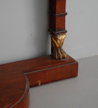 SPEGEL med KONSOLBORD. Karl Johan, 1800-tal.