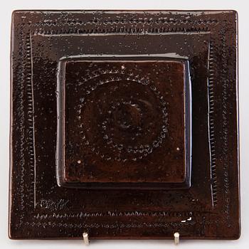 RUT BRYK, reliefi, kivitavaraa, signeerattu BRYK.