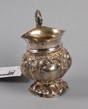 GRÄDDKANNA, silver, nyrokoko, Adolf Lillja, Stockholm 1848.