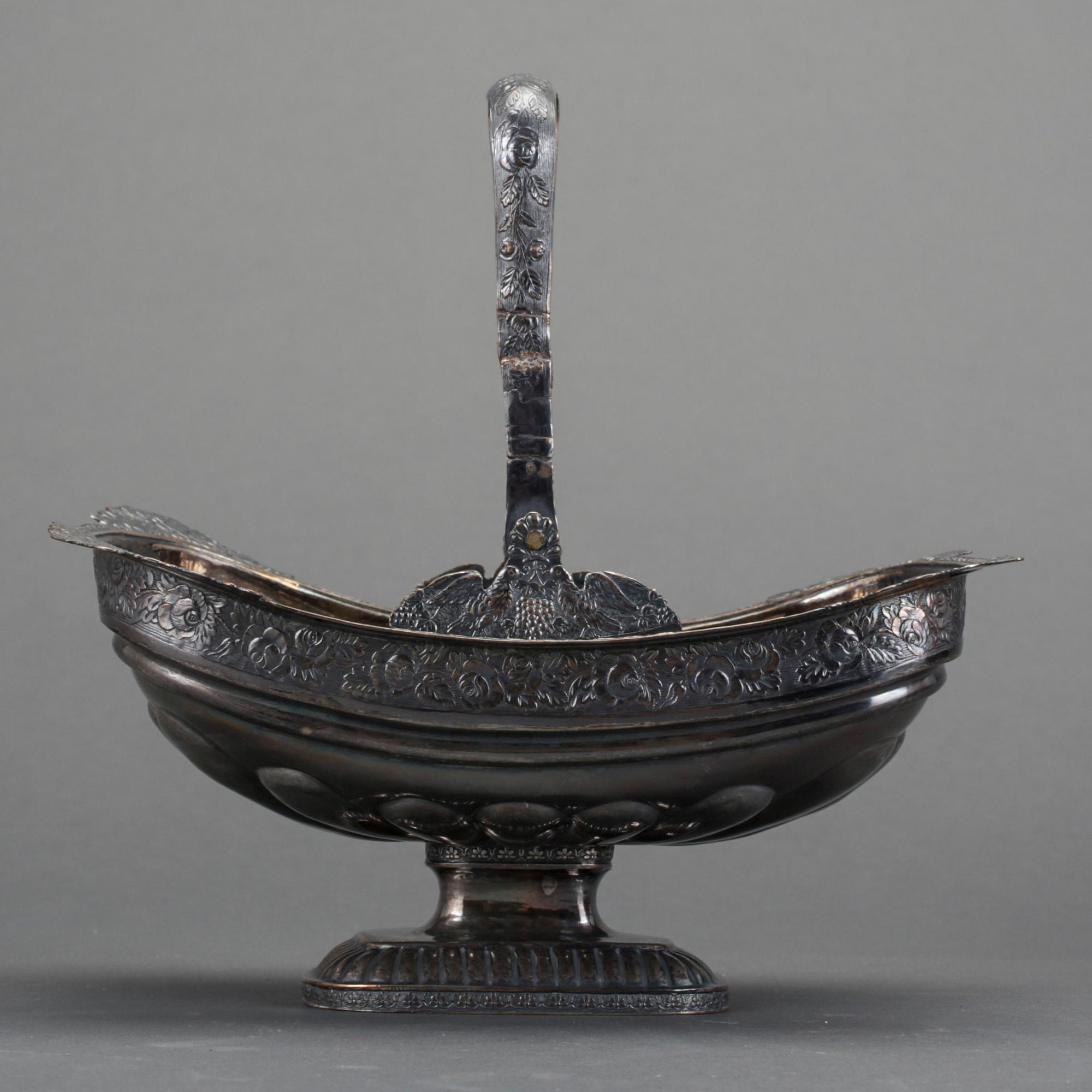 SKÅL, silver, St Petersburg, Ryssland. 1833. Vikt ca 200 gram.