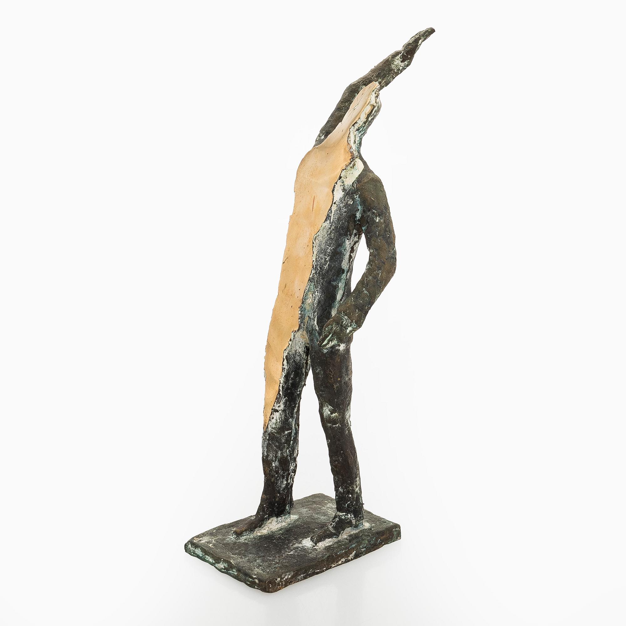 Tapio Junno, Standing figure.