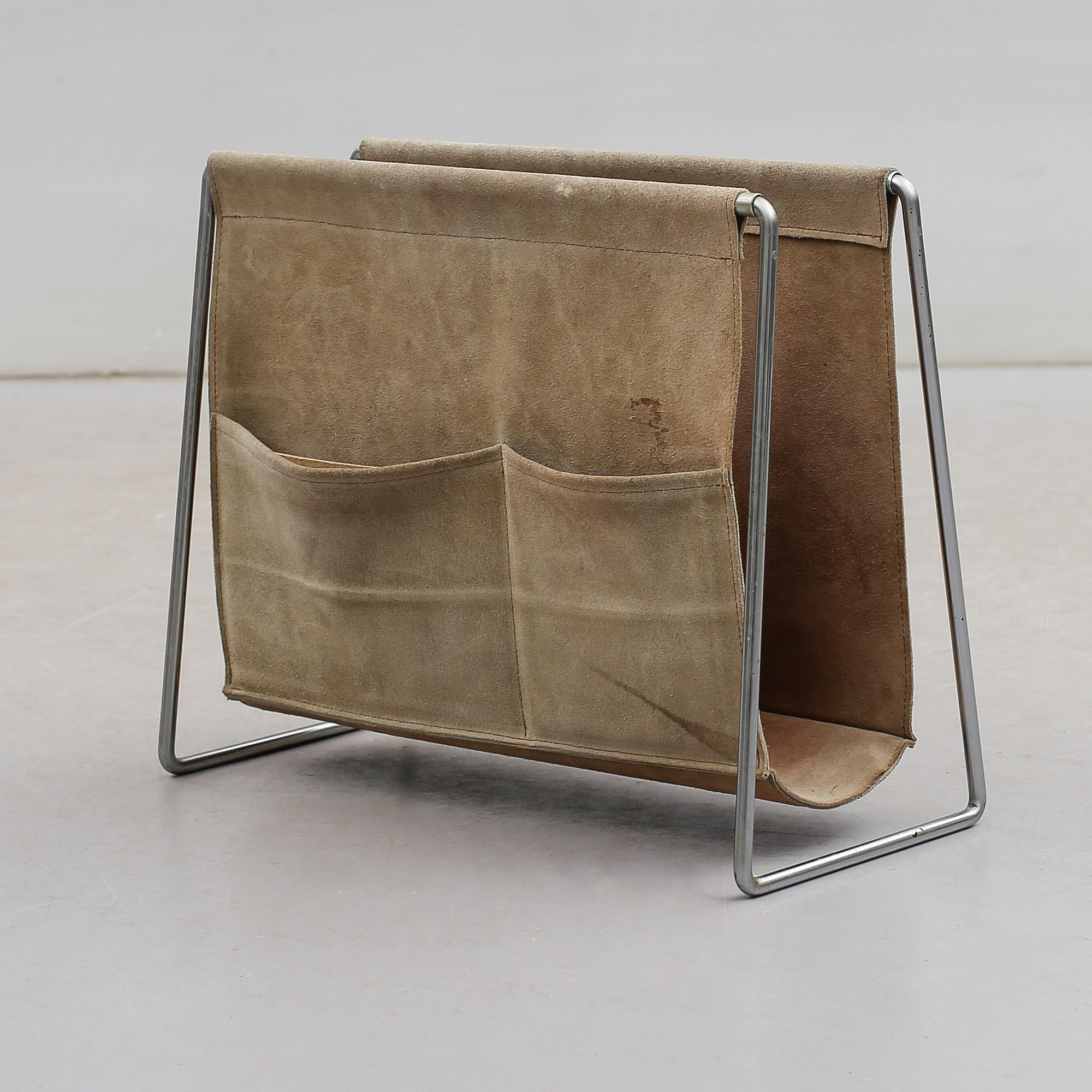 TIDNINGSSTÄLL, 1900-talets andra hälft.