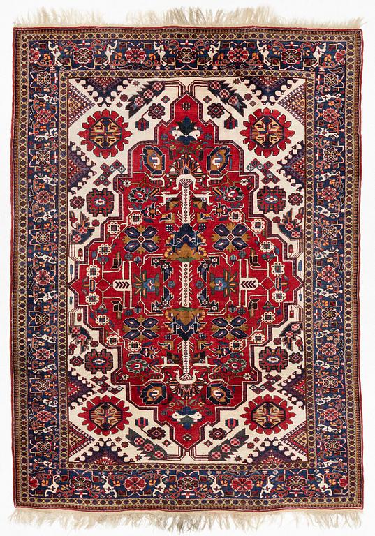 Rug, oriental, approx. 311 x 228 cm.