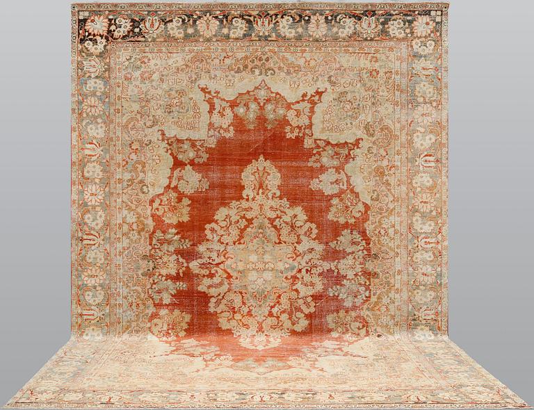 A carpet, Mahal, vintage design, approximately 422 x 312 cm.