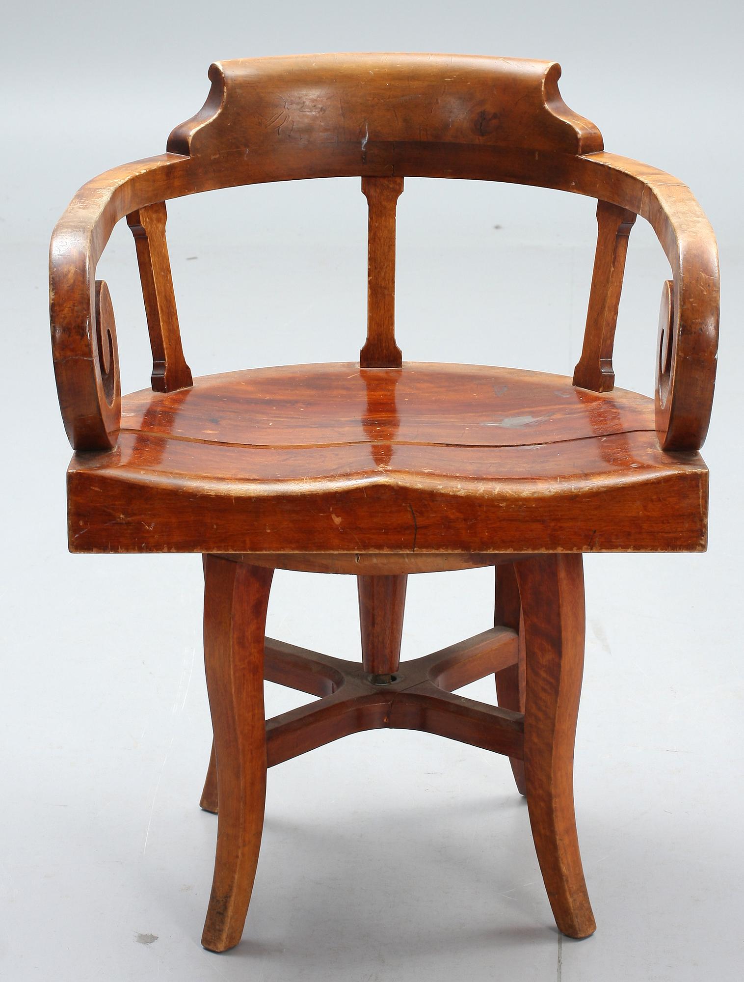 SKRIVBORDSSTOL, Karl Johanstil, 1900-talets början.