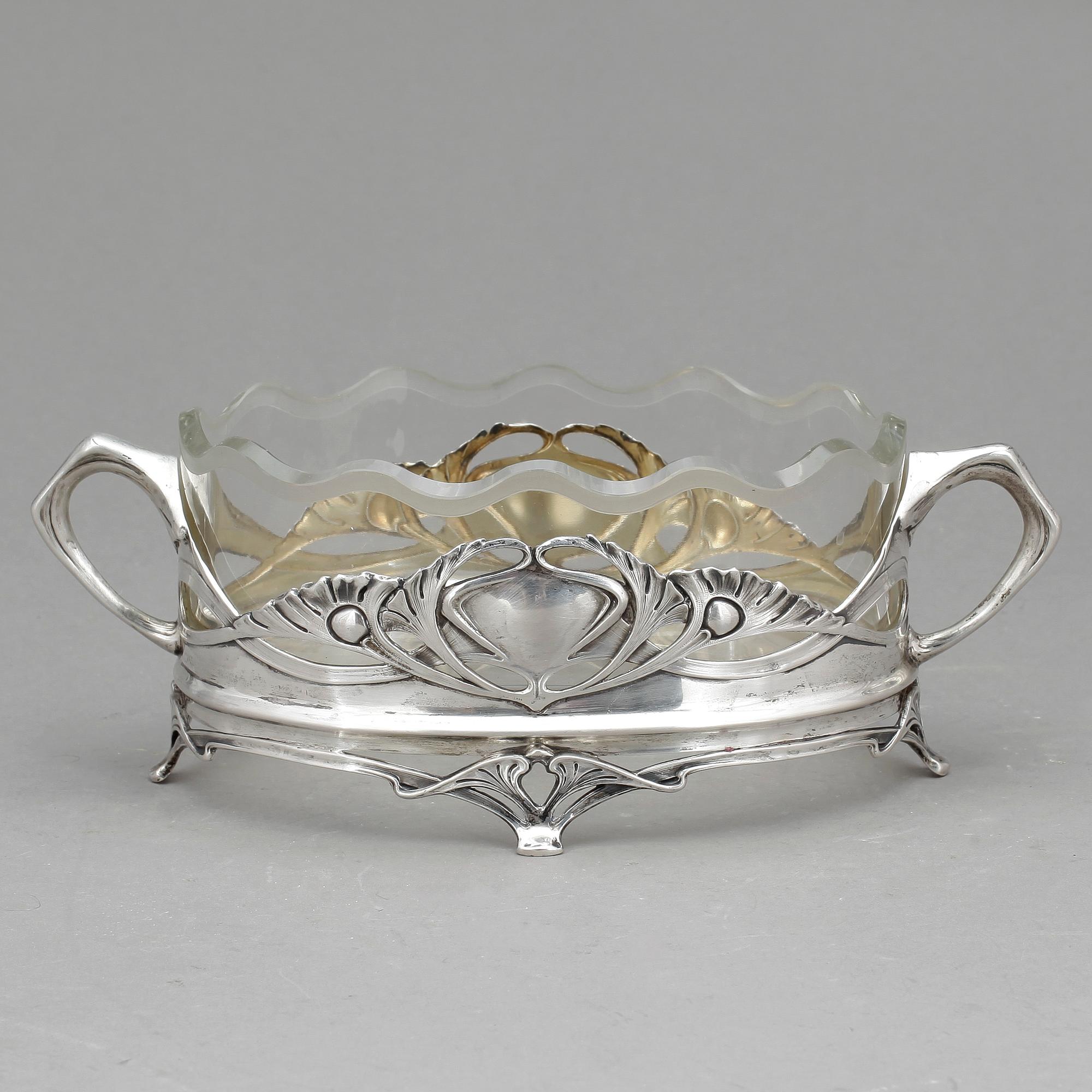 JARDINJÄR, silver och glas, jugend, svensk kontrollstämpel, tidigt 1900-tal. Silvervikt ca 154 gram.