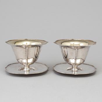 A pair of 1874 gravy bowls, Gothenburg.