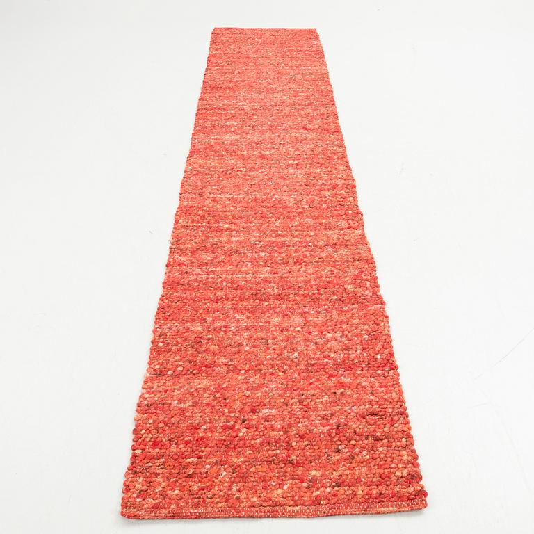 Gallery carpet, Nessims Mattor, approx. 395 x 80 cm.